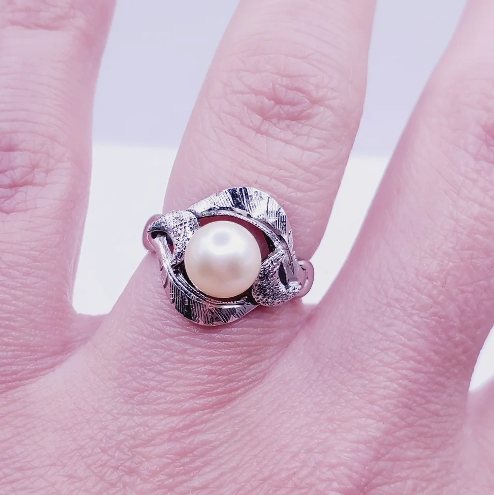 Pearl Ring 925 Sterling Silver Ring Moon Ring Vintage Ring Diamond Cut Ring